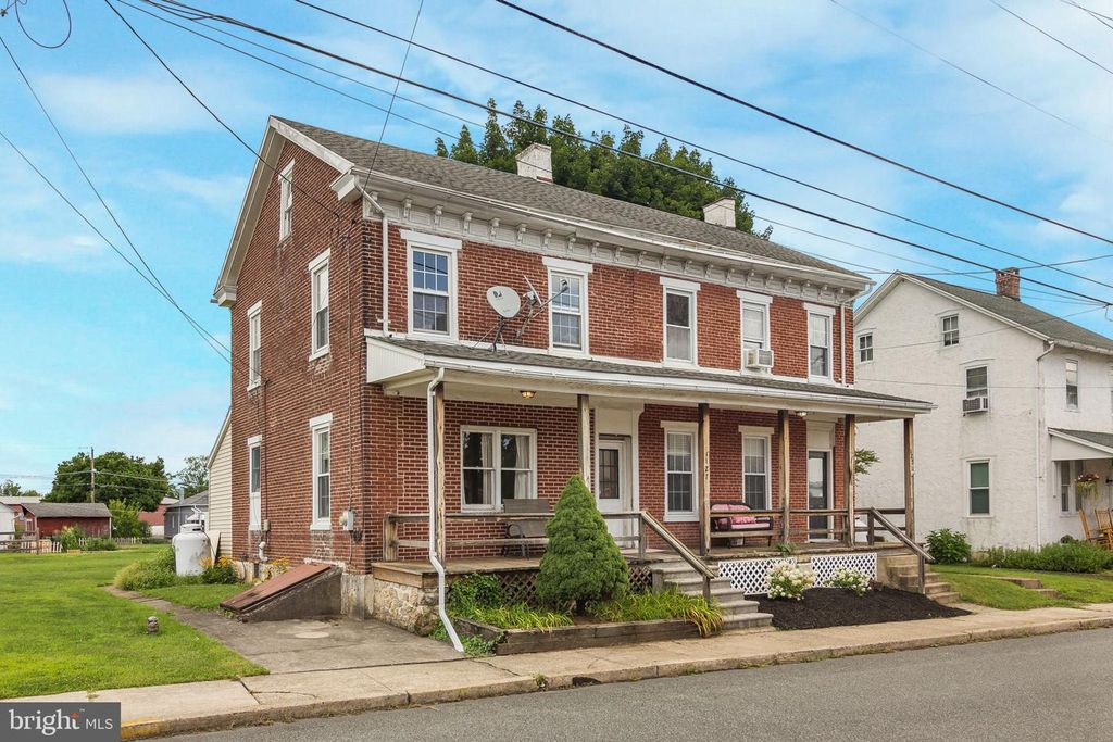 125 E CHESTNUT ST, BECHTELSVILLE, PA 19505 — photo 3