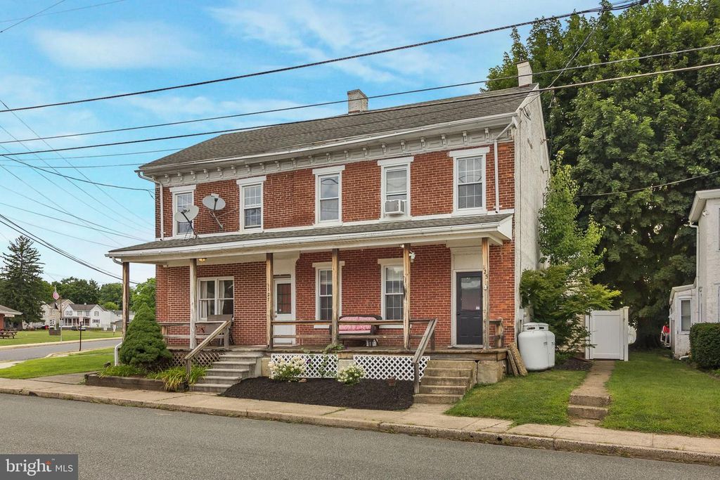 125 E CHESTNUT ST, BECHTELSVILLE, PA 19505 — photo 4