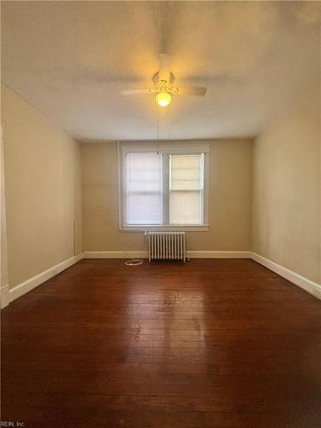 421 Broad St Apt 3, Portsmouth, VA 23707