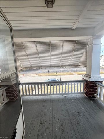 421 Broad St Apt 3, Portsmouth, VA 23707