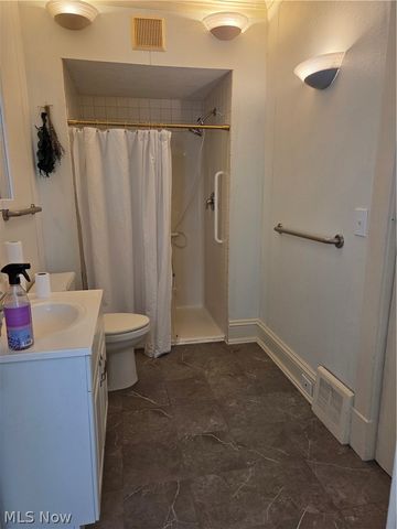 2025 W 100th Street, Cleveland, OH 44102