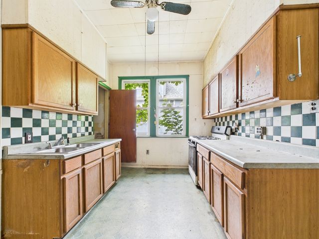 3527 S Rockwell Street, Chicago, IL 60632