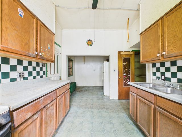 3527 S Rockwell Street, Chicago, IL 60632