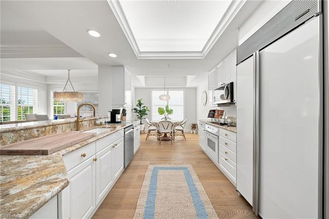 411 6th ST S 301, Naples, FL 34102