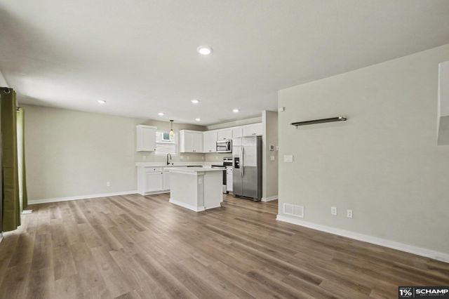 7728 N 95 Avenue, Omaha, NE 68122