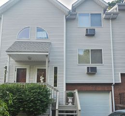 925 Oronoke Road 17F, Waterbury, CT 06708