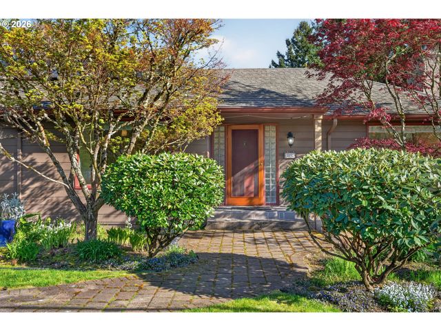 3270 Sw VISTA Dr, Portland, OR 97225