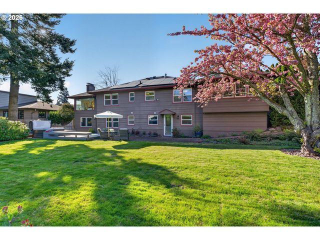 3270 Sw VISTA Dr, Portland, OR 97225