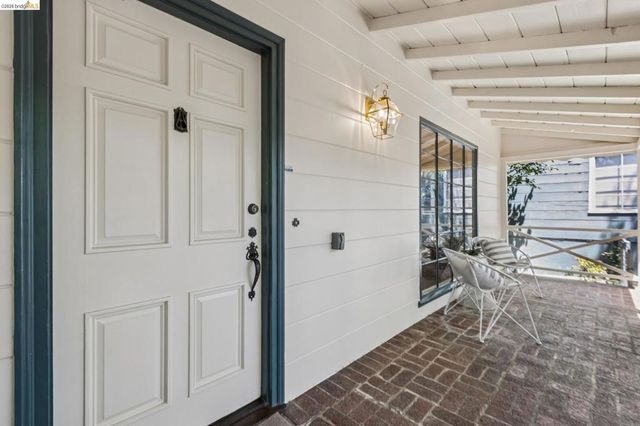 2380 Leimert Blvd, Oakland, CA 94602