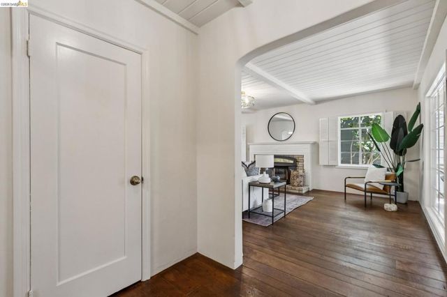 2380 Leimert Blvd, Oakland, CA 94602