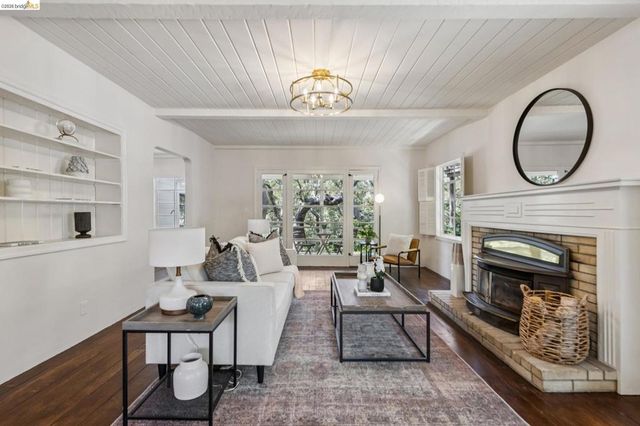 2380 Leimert Blvd, Oakland, CA 94602
