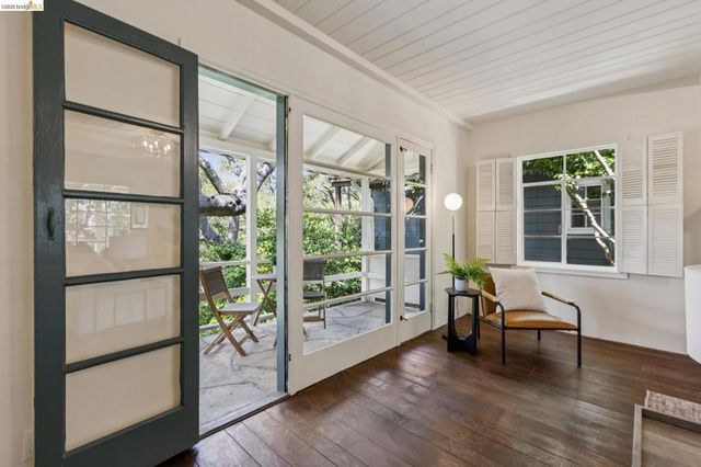 2380 Leimert Blvd, Oakland, CA 94602
