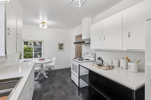 2380 Leimert Blvd, Oakland, CA 94602