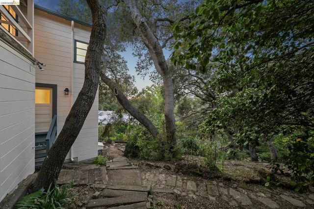 2380 Leimert Blvd, Oakland, CA 94602