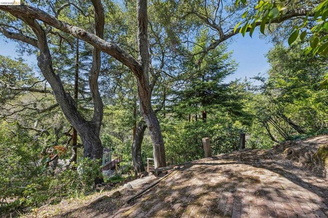 2380 Leimert Blvd, Oakland, CA 94602