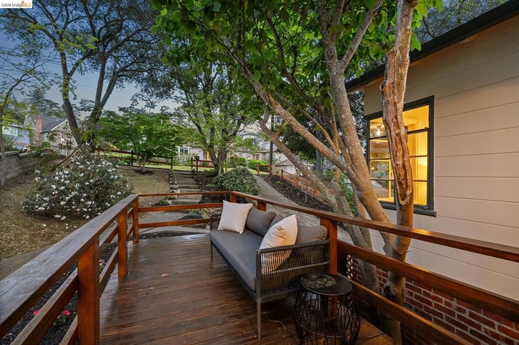 Image 11 of property listing at 2380 Leimert Blvd, Oakland, CA 94602