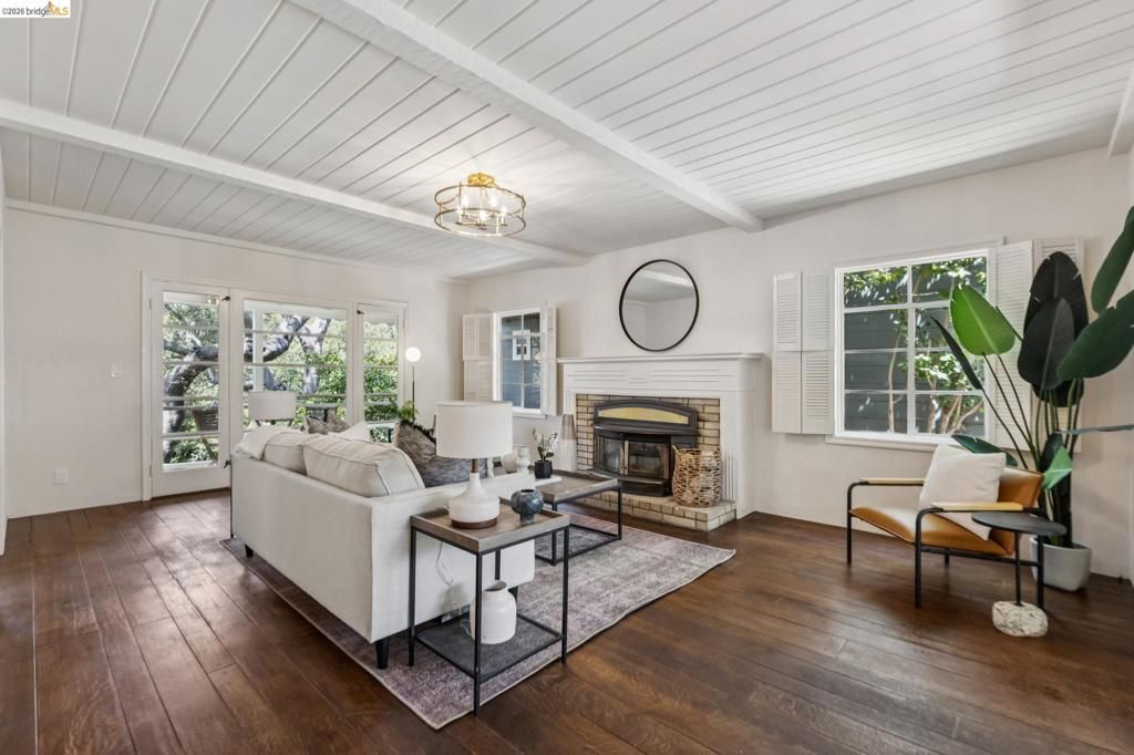 Image 20 of property listing at 2380 Leimert Blvd, Oakland, CA 94602
