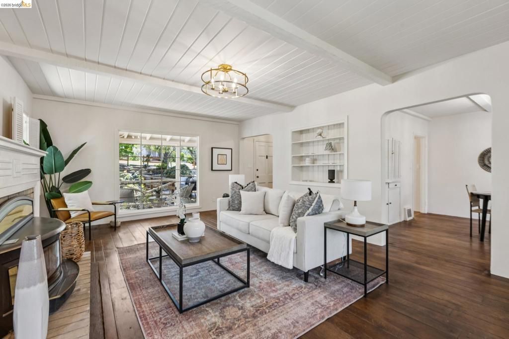 Image 24 of property listing at 2380 Leimert Blvd, Oakland, CA 94602