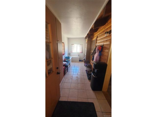 958 Meadows Ln, Florissant, CO 80820