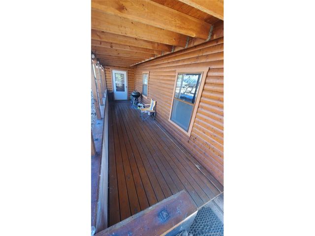 958 Meadows Ln, Florissant, CO 80820