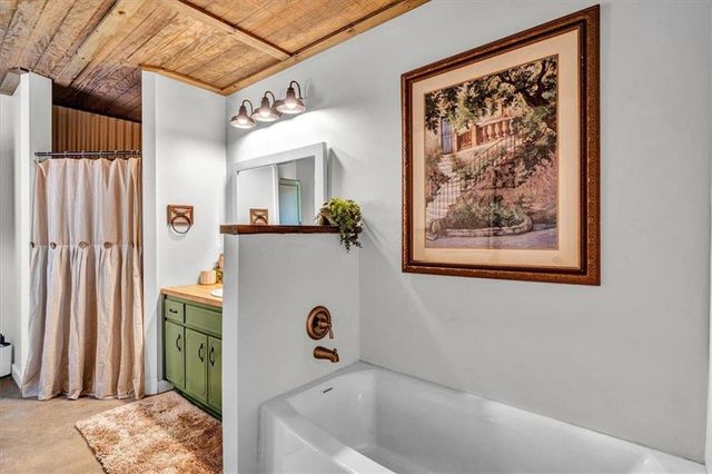 627 Johnstonville Road, Barnesville, GA 30204