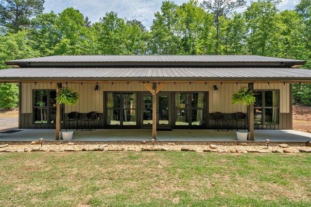 627 Johnstonville Road, Barnesville, GA 30204
