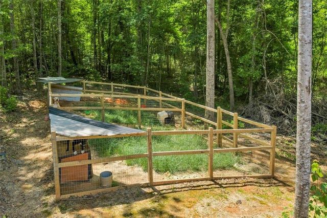 627 Johnstonville Road, Barnesville, GA 30204