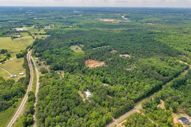 627 Johnstonville Road, Barnesville, GA 30204