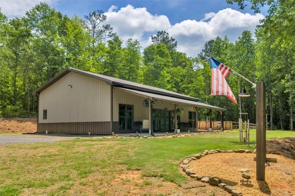 627 Johnstonville Road, Barnesville, GA 30204