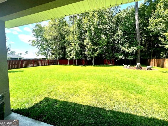 263 Country Walk Circle, Brunswick, GA 31525