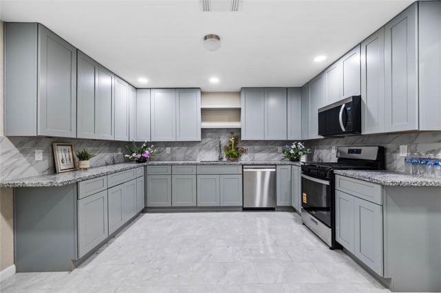 10613 Chadwick Street, Houston, TX 77029
