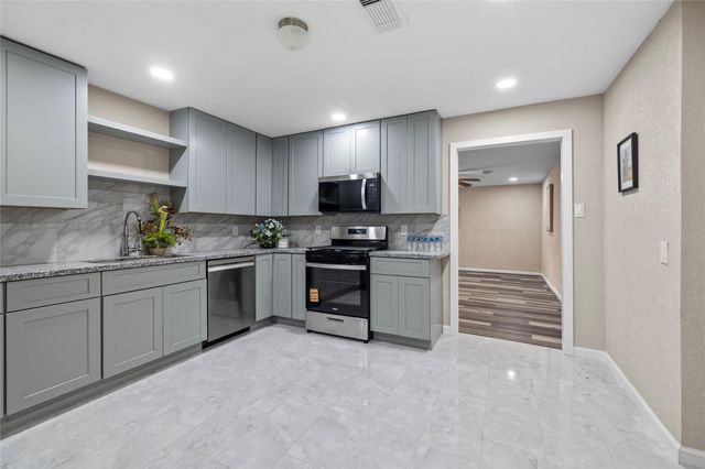 10613 Chadwick Street, Houston, TX 77029