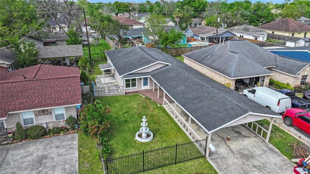 10613 Chadwick Street, Houston, TX 77029