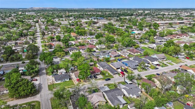 10613 Chadwick Street, Houston, TX 77029