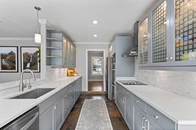 9576 Ash Creek Drive, Dallas, TX 75228