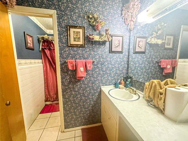 6401 Landmark Drive, Waco, TX 76710