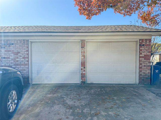 6401 Landmark Drive, Waco, TX 76710
