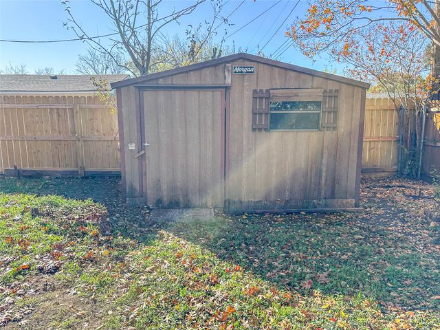 6401 Landmark Drive, Waco, TX 76710