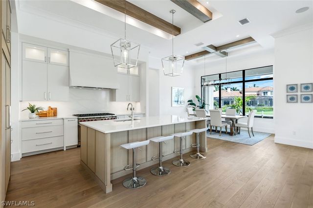 960 Iris CT, Marco Island, FL 34145