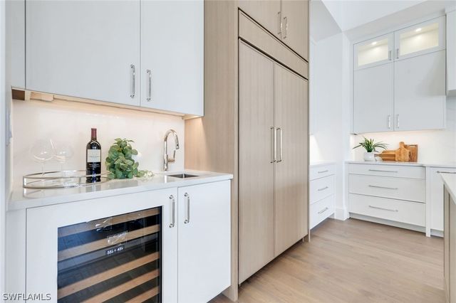 960 Iris CT, Marco Island, FL 34145