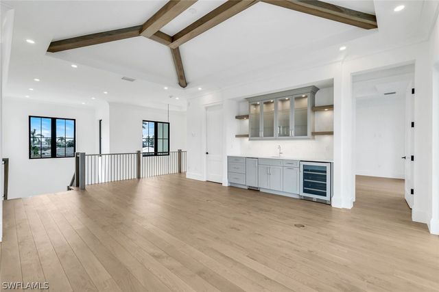 960 Iris CT, Marco Island, FL 34145