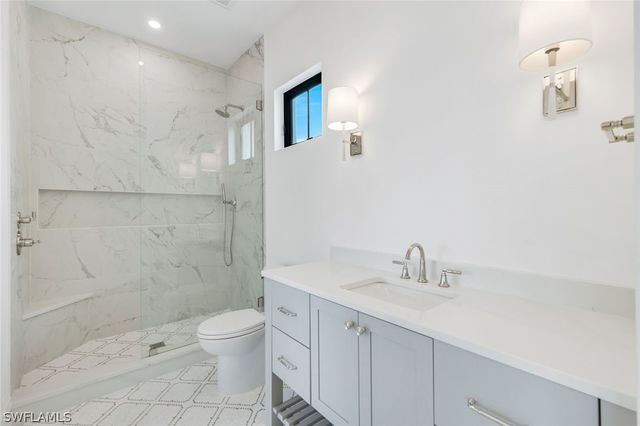 960 Iris CT, Marco Island, FL 34145