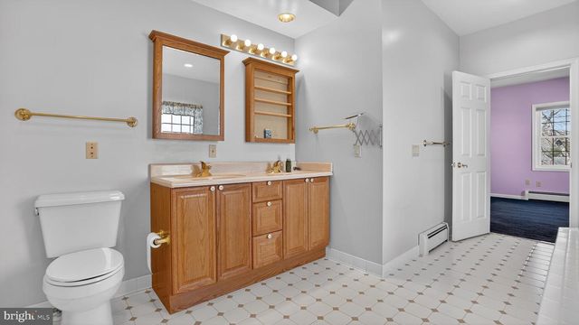 15022 SNOWDEN DR, Silver Spring, MD 20905