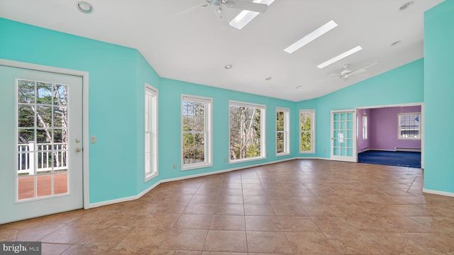 15022 SNOWDEN DR, Silver Spring, MD 20905