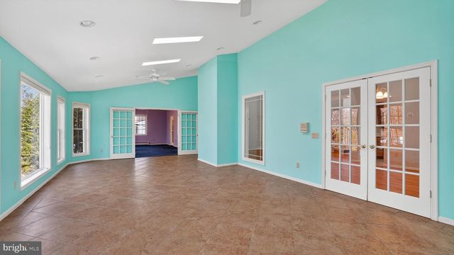 15022 SNOWDEN DR, Silver Spring, MD 20905