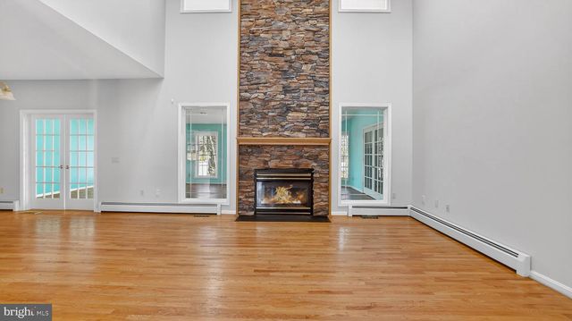 15022 SNOWDEN DR, Silver Spring, MD 20905