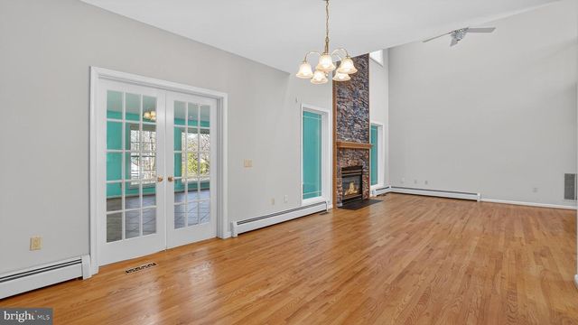 15022 SNOWDEN DR, Silver Spring, MD 20905