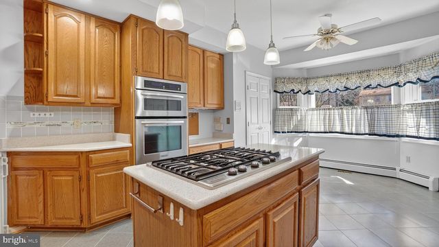 15022 SNOWDEN DR, Silver Spring, MD 20905