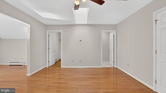 15022 SNOWDEN DR, Silver Spring, MD 20905