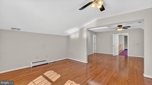 15022 SNOWDEN DR, Silver Spring, MD 20905